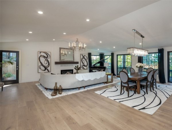 BUNKER HILLS COLLECTION – Crescent Moon