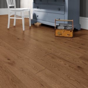 ESCAPE COLLECTION – Red Oak Carmel Character Brushed