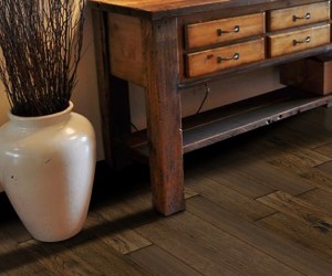 ESTATE HICKORY – Canyon Creek