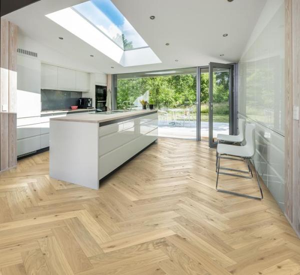 HERRINGBONE COLLECTION – Herringbone Oak CC Dim White