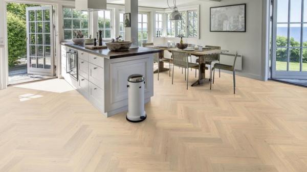 HERRINGBONE COLLECTION – Herringbone Oak CD White