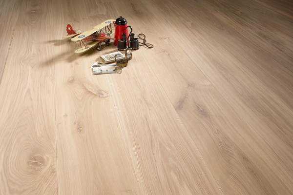 WIDE PLANK FLOORING COLLECTION – Vanilla